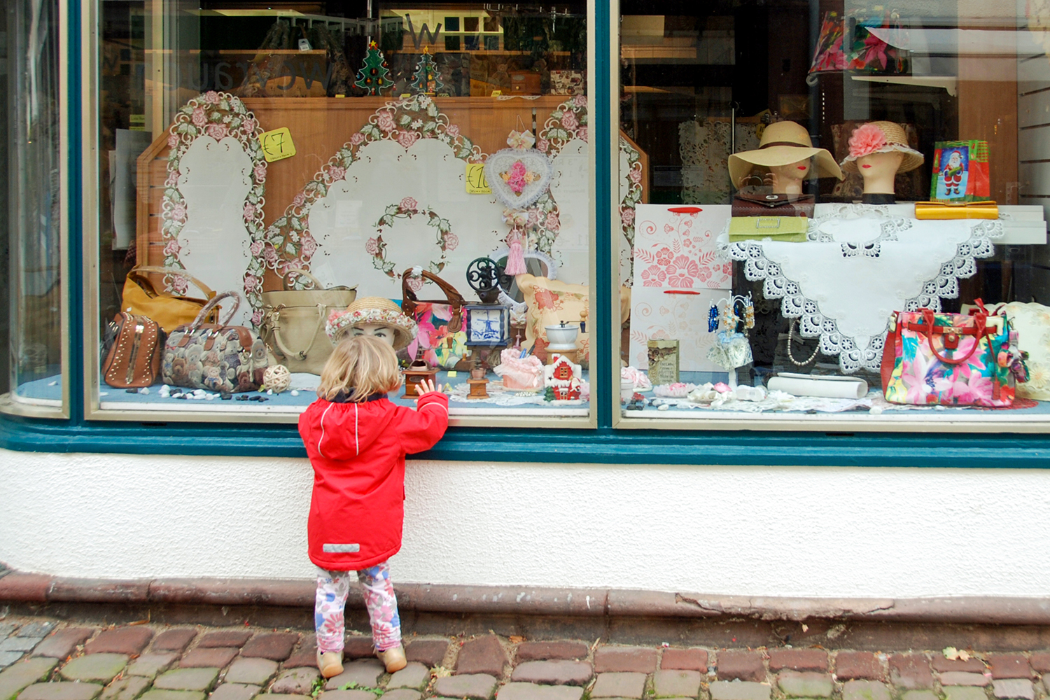 Street Scene Photo by Eunice Sloan